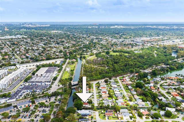 7245 S Waterway Dr, Miami, FL 33155