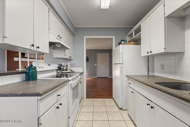 6 Finger Dr, Bella Vista, AR 72715