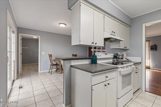 6 Finger Dr, Bella Vista, AR 72715