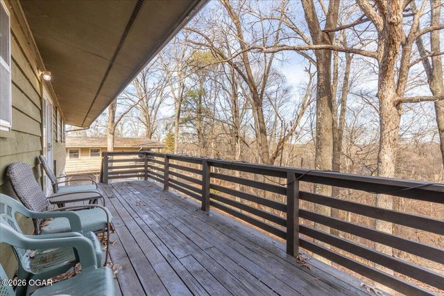 6 Finger Dr, Bella Vista, AR 72715