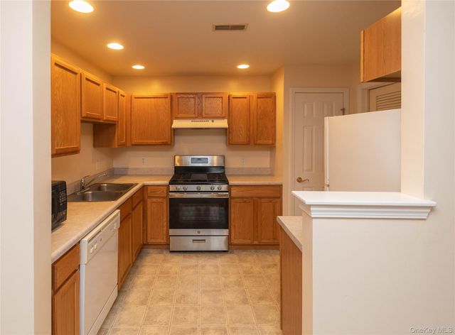 1032 Maggie Road, Newburgh, NY 12550