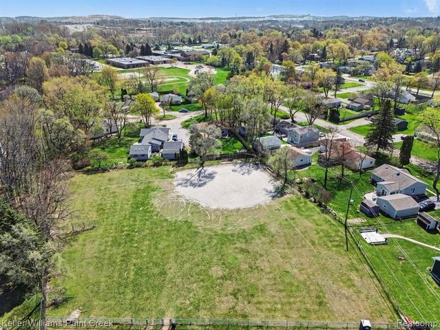 3503 Minton Road, Lake Orion, MI 48359