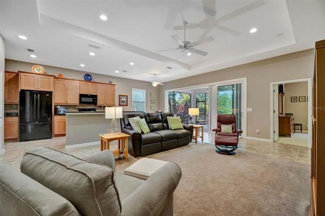 5009 LAKE OVERLOOK AVENUE, Bradenton, FL 34208