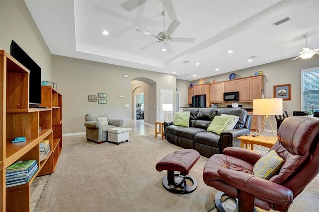 5009 LAKE OVERLOOK AVENUE, Bradenton, FL 34208
