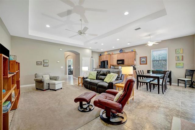 5009 LAKE OVERLOOK AVENUE, Bradenton, FL 34208