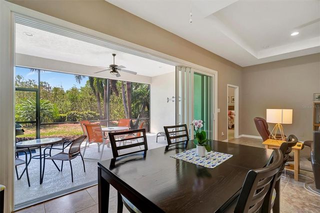 5009 LAKE OVERLOOK AVENUE, Bradenton, FL 34208