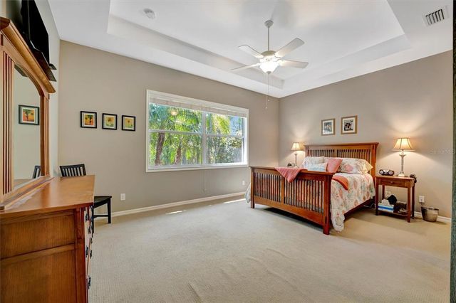 5009 LAKE OVERLOOK AVENUE, Bradenton, FL 34208