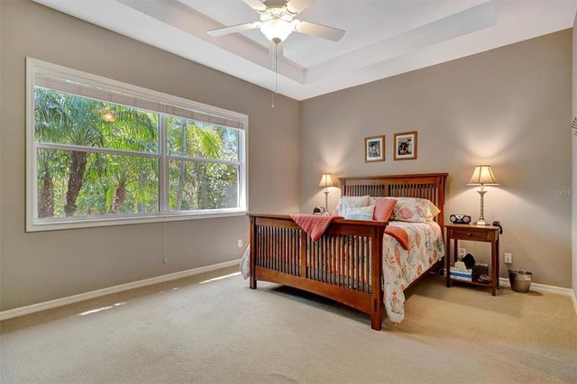 5009 LAKE OVERLOOK AVENUE, Bradenton, FL 34208