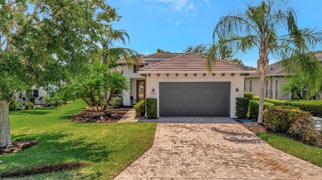5009 LAKE OVERLOOK AVENUE, Bradenton, FL 34208
