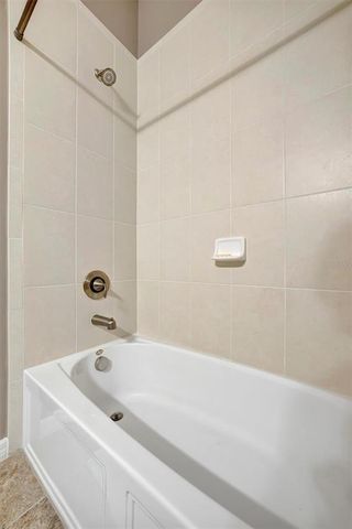 5009 LAKE OVERLOOK AVENUE, Bradenton, FL 34208