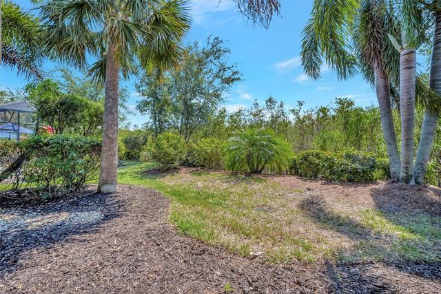 5009 LAKE OVERLOOK AVENUE, Bradenton, FL 34208