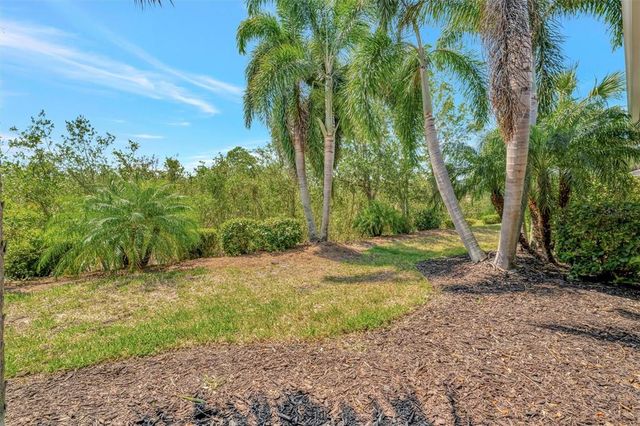 5009 LAKE OVERLOOK AVENUE, Bradenton, FL 34208