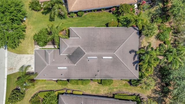 5009 LAKE OVERLOOK AVENUE, Bradenton, FL 34208