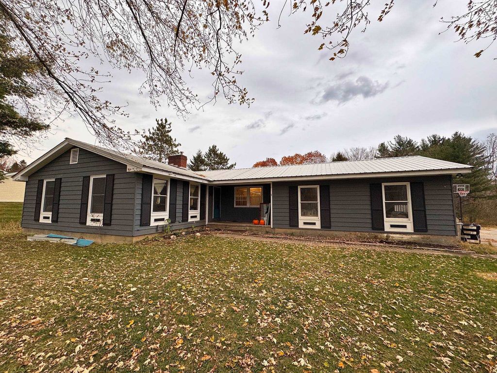 286 Harvest Hills Drive, Shaftsbury, VT 05257