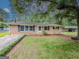 880 Virginia Court SE, Conyers, GA 30094