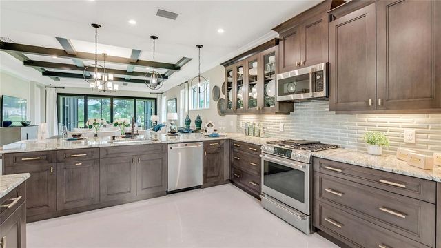 1281 TWIN FARMS COURT, Deland, FL 32724