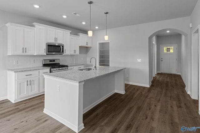 410 Ledgeway Drive, Harvest, AL 35749