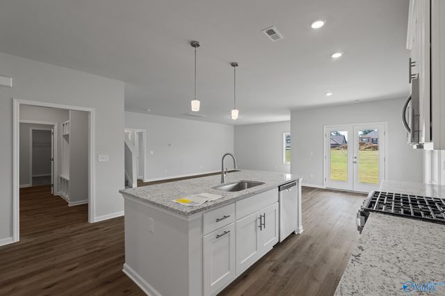 410 Ledgeway Drive, Harvest, AL 35749