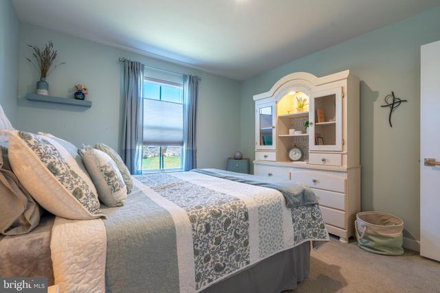 57 SHOEMAKER ST, Coatesville, PA 19320