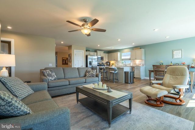 57 SHOEMAKER ST, Coatesville, PA 19320