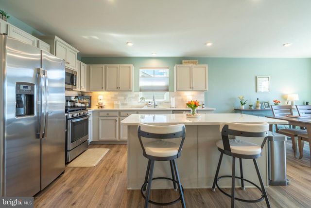 57 SHOEMAKER ST, Coatesville, PA 19320