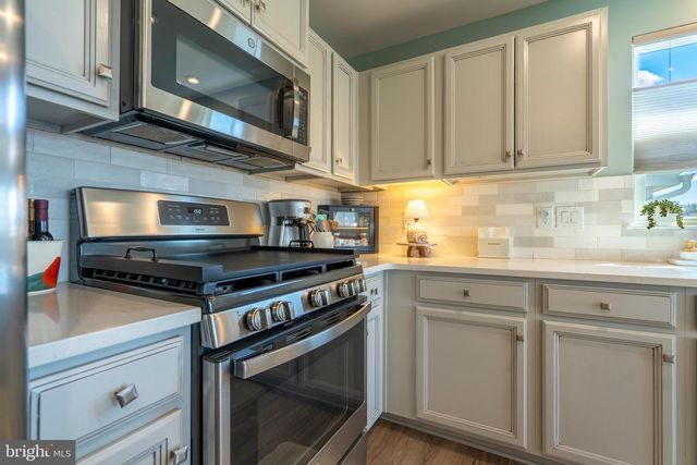 57 SHOEMAKER ST, Coatesville, PA 19320