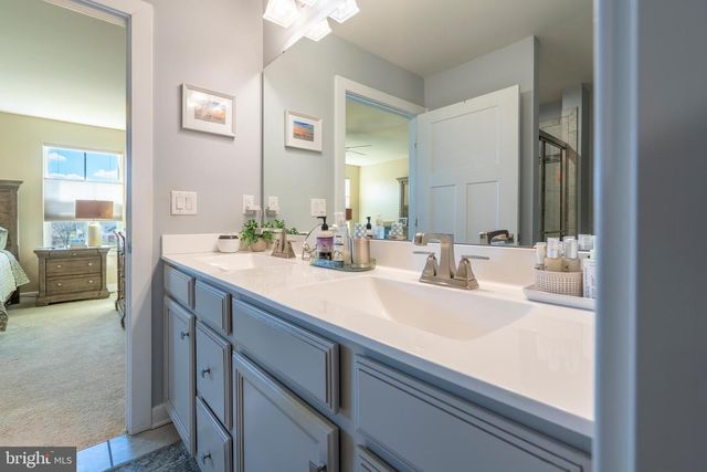 57 SHOEMAKER ST, Coatesville, PA 19320