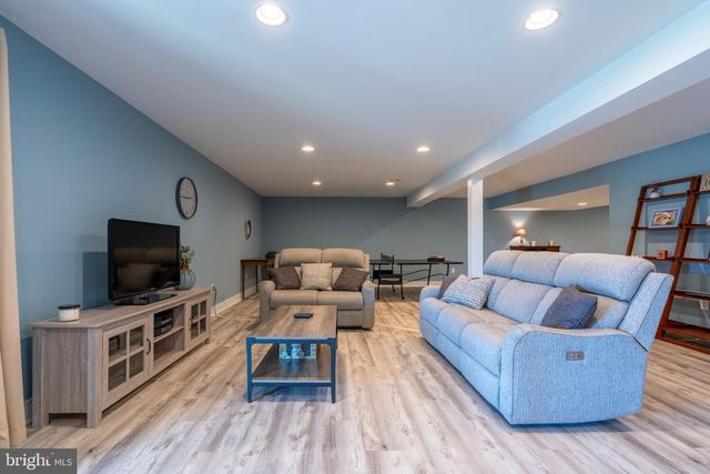 57 SHOEMAKER ST, Coatesville, PA 19320