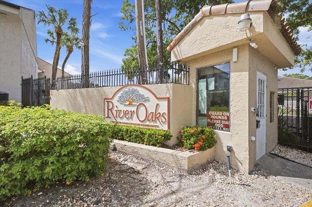 4769 PURITAN CIRCLE 401, Tampa, FL 33617