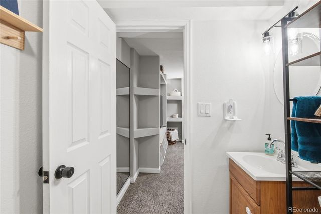 10432 W Florida Avenue D, Lakewood, CO 80232