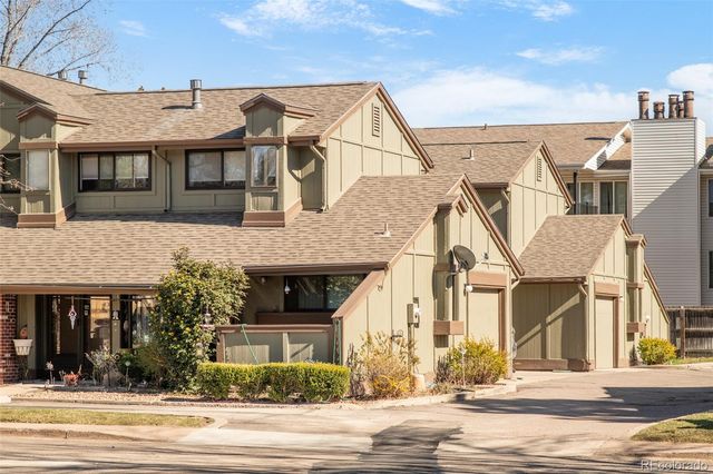 10432 W Florida Avenue D, Lakewood, CO 80232