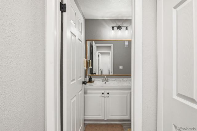 10432 W Florida Avenue D, Lakewood, CO 80232