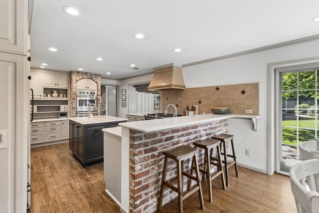 2681 Creekside Ln, Sacramento, CA 95821