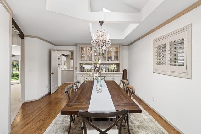 2681 Creekside Ln, Sacramento, CA 95821