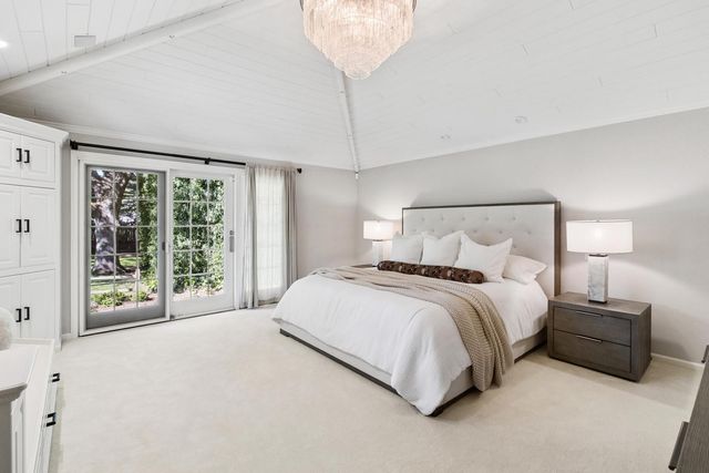 2681 Creekside Ln, Sacramento, CA 95821