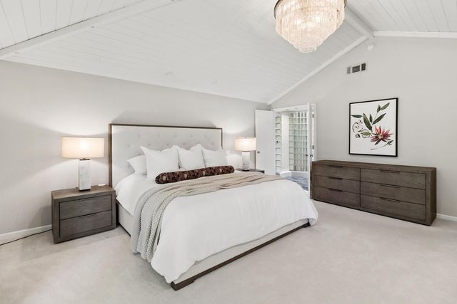 2681 Creekside Ln, Sacramento, CA 95821