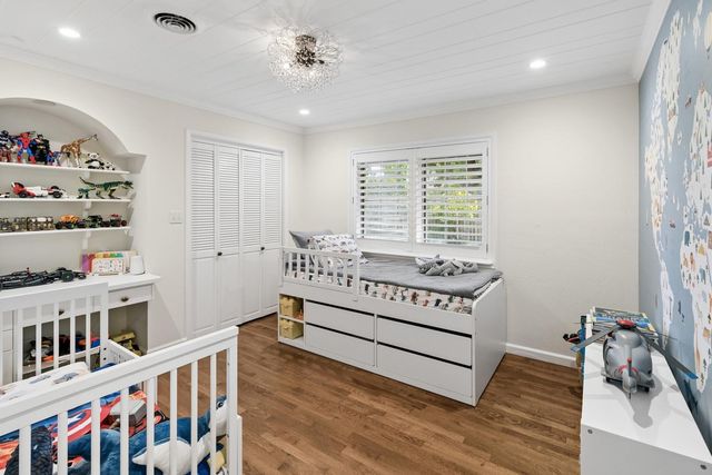 2681 Creekside Ln, Sacramento, CA 95821