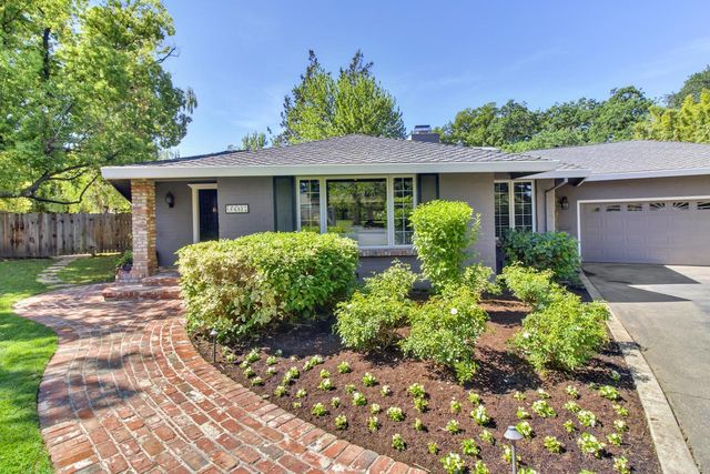 2681 Creekside Ln, Sacramento, CA 95821