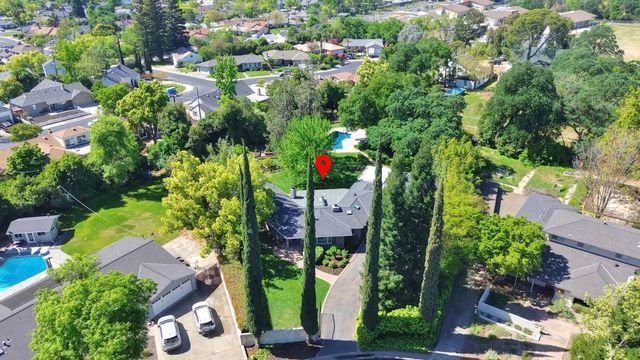 2681 Creekside Ln, Sacramento, CA 95821