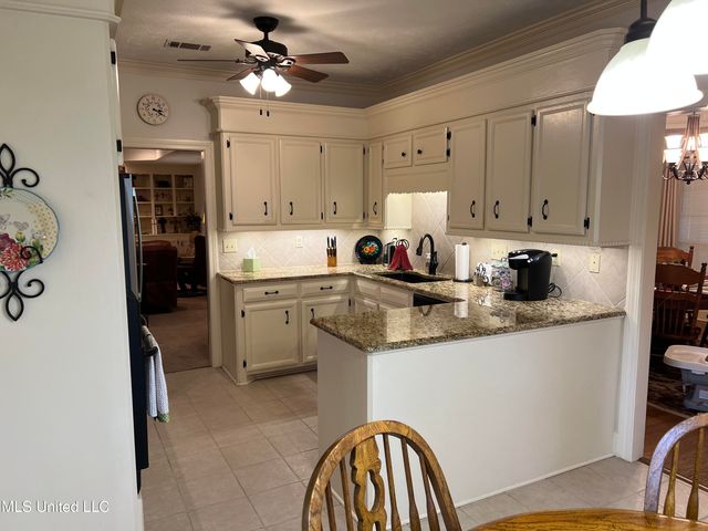 420 Fox Bay Drive, Brandon, MS 39047