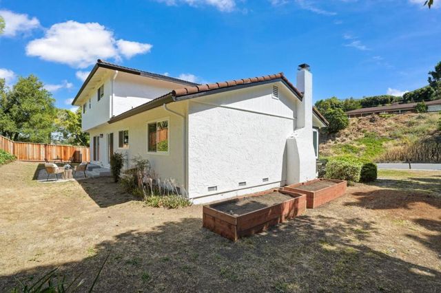 93 Ridgeview Avenue, San Jose, CA 95127