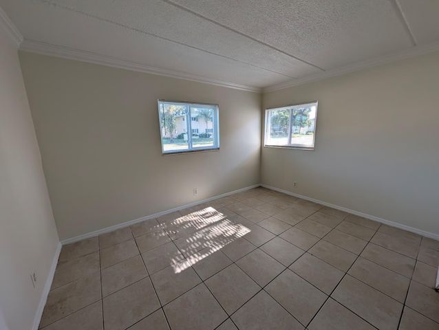 817 Lighthouse Drive Apt A, North Palm Beach, FL 33410