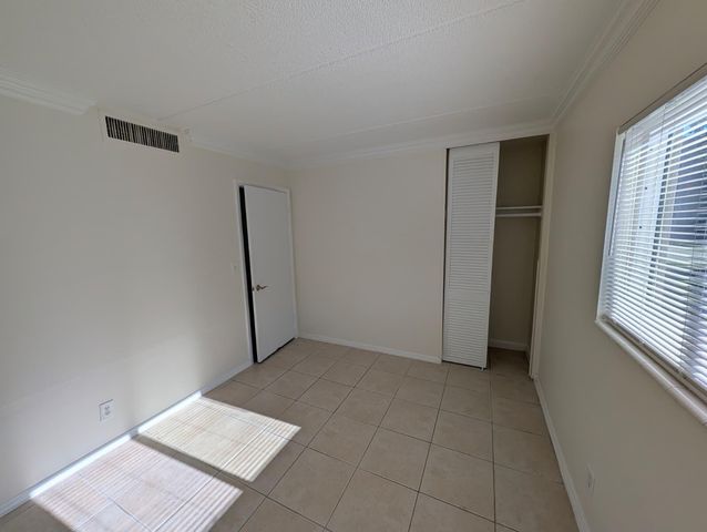 817 Lighthouse Drive Apt A, North Palm Beach, FL 33410