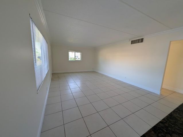 817 Lighthouse Drive Apt A, North Palm Beach, FL 33410