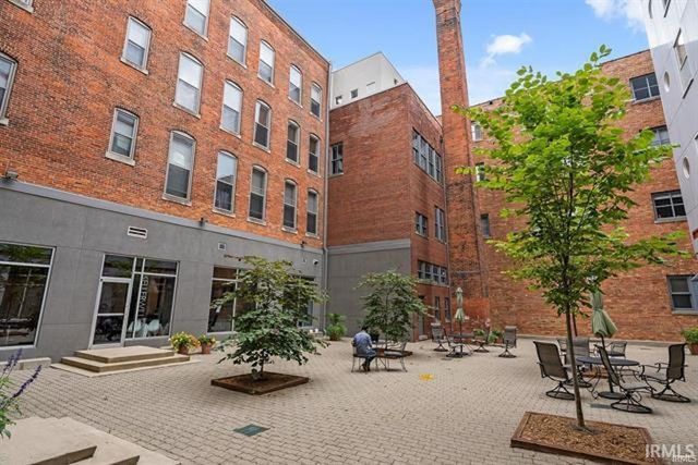 113 W Wayne St Apt 303, Fort Wayne, IN 46802
