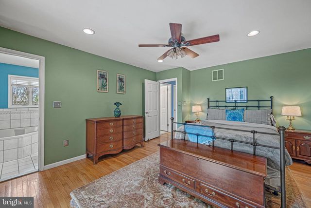 1103 CAPE CT, Sykesville, MD 21784