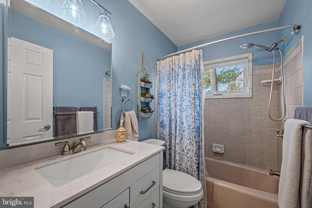 1103 CAPE CT, Sykesville, MD 21784