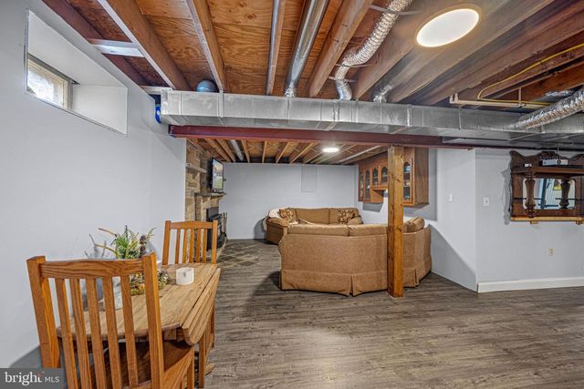 1103 CAPE CT, Sykesville, MD 21784