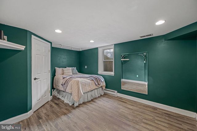 1103 CAPE CT, Sykesville, MD 21784