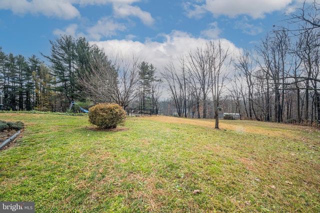 1103 CAPE CT, Sykesville, MD 21784